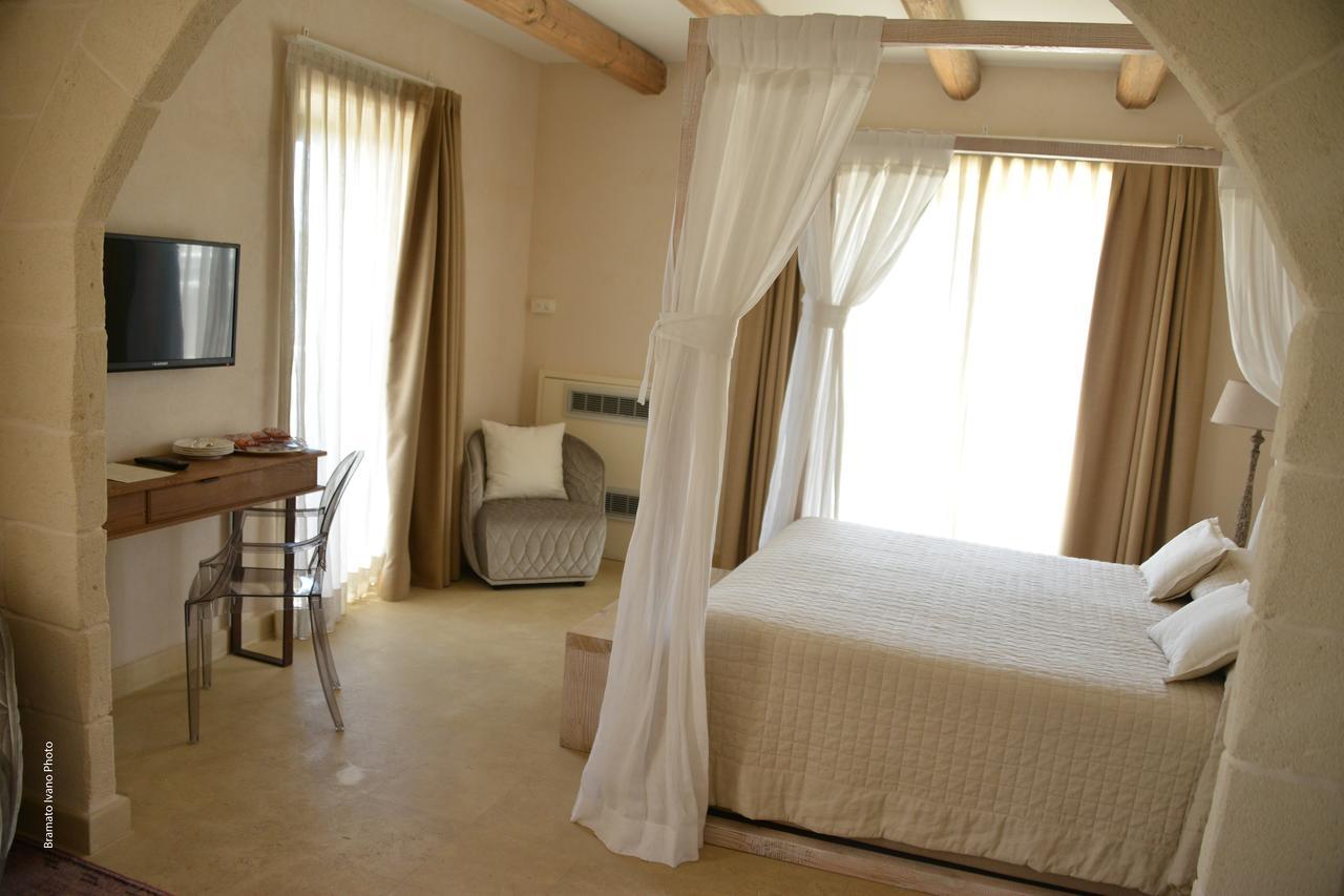Bed and Breakfast Le Scuderie - Castello Monaci Саліче-Салентино Екстер'єр фото